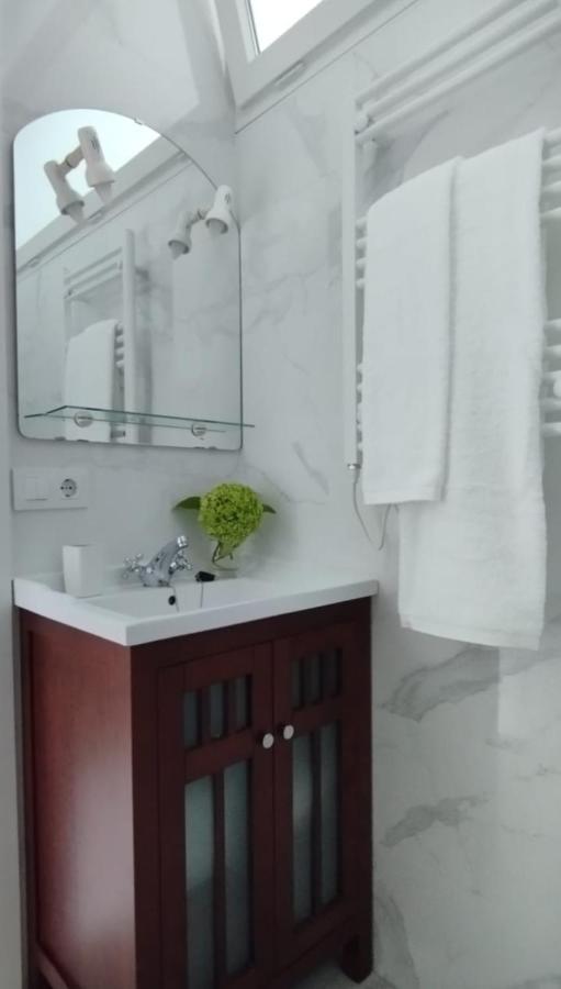 Apartamento Villalvaro Con Parking Santander Exterior photo